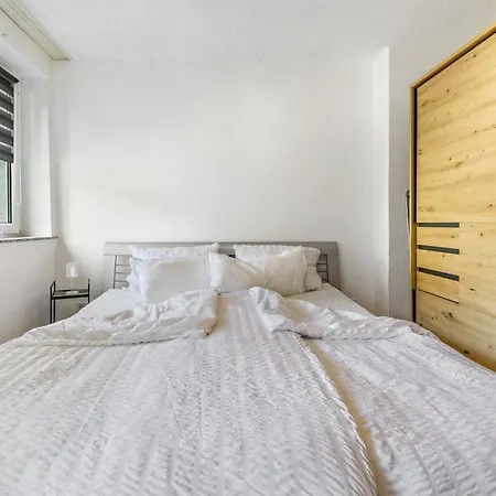 Apartman Halde Hoheward